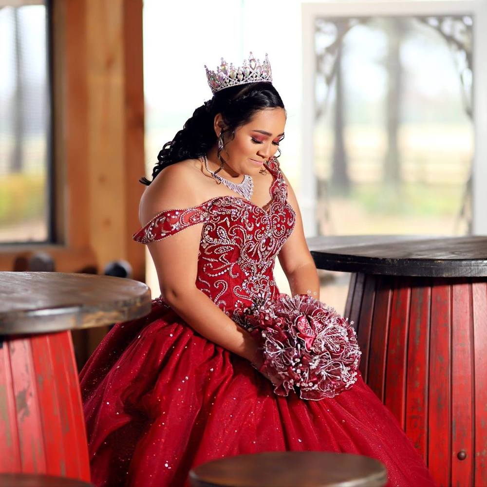 Meet your Posher, Carla Melgar